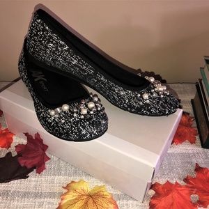 ANNE KLEIN SPORT AVELINE JEWELED FLAT